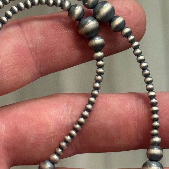 STERLING SILVER NATIVE AMERICAN SW NAVAJO PEARL 3,6,8mm GRADUATED NECKLACE .925 - Picture 6 of 11